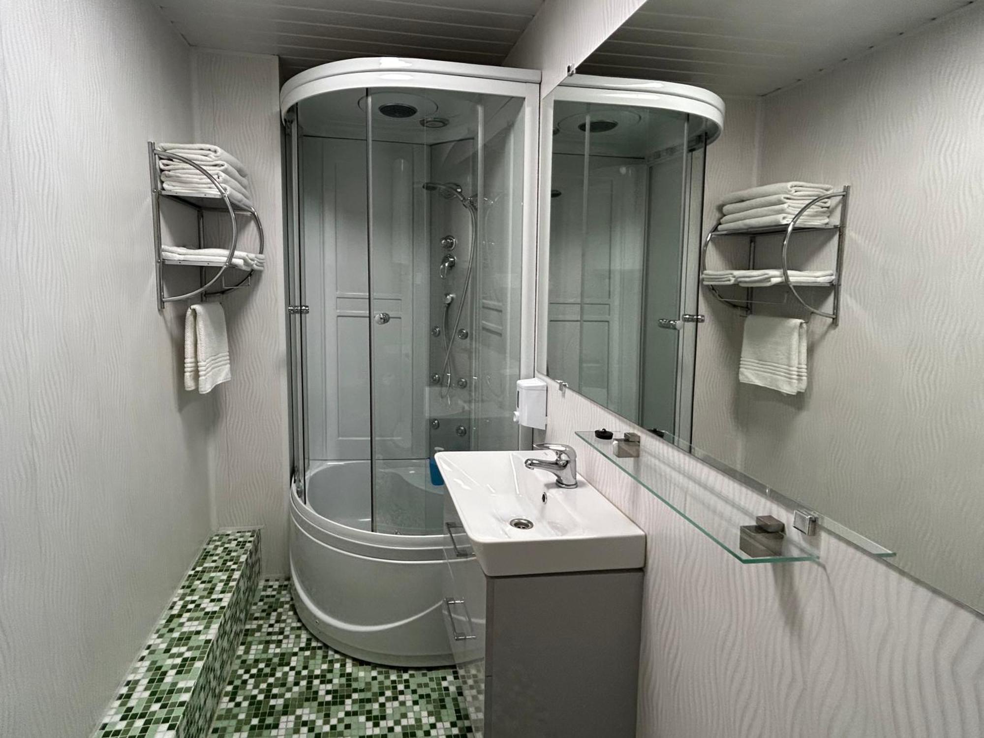 A1 Apartments With Free Parking Riga Ngoại thất bức ảnh