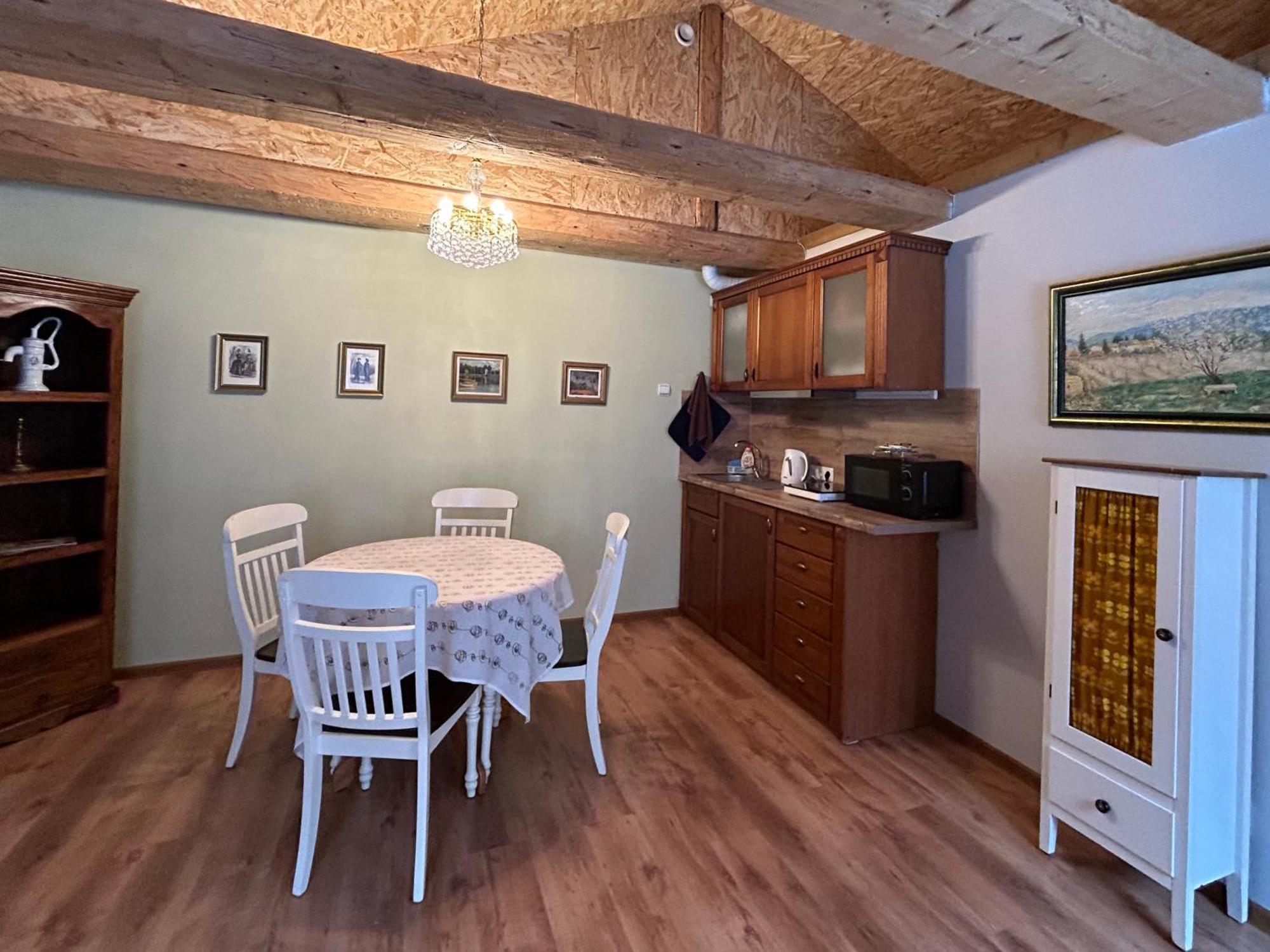 A1 Apartments With Free Parking Riga Ngoại thất bức ảnh