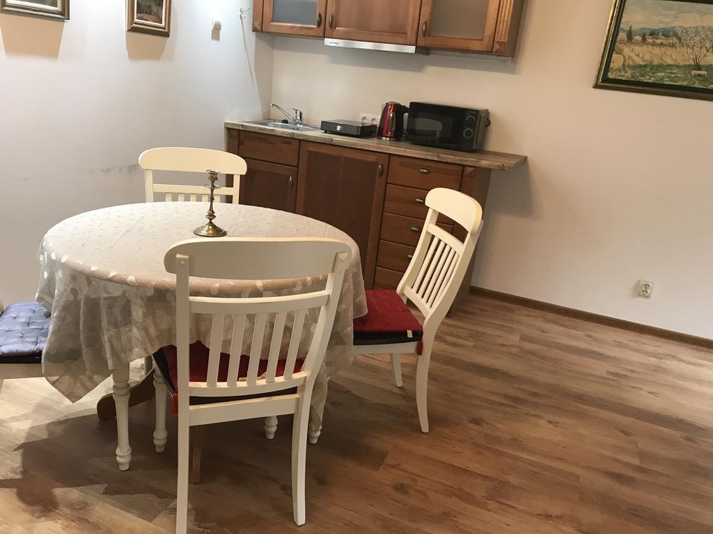 A1 Apartments With Free Parking Riga Ngoại thất bức ảnh